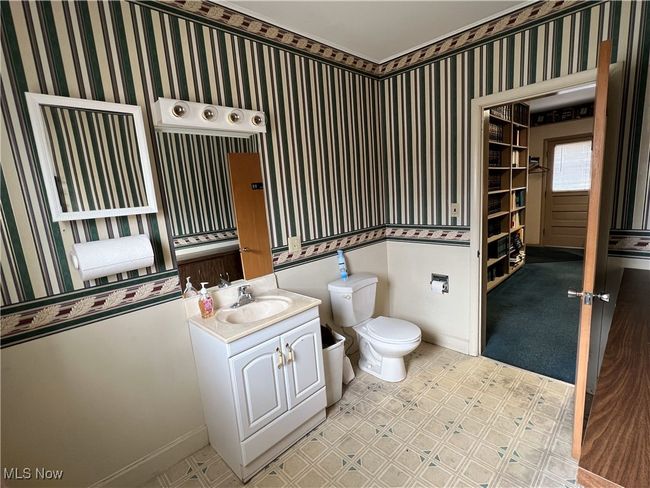 171 Broad St, Home with 0 bedrooms, 0 bathrooms and 4 parking in Conneaut OH | Image 11
