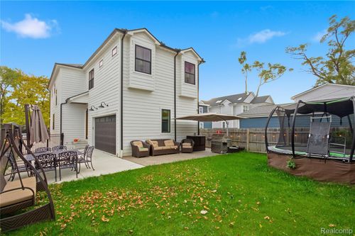 1211 E Lincoln St, Birmingham, MI, 48009-7193 | Card Image