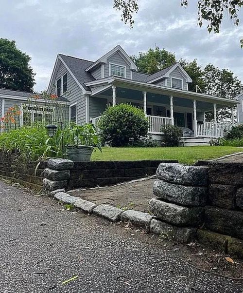 21 Leavitt Road, Hampton, NH, 03842 | Card Image