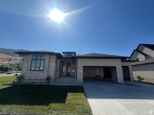 581 W Summerhill Ln, Centerville, UT, 84014-3435 | Card Image