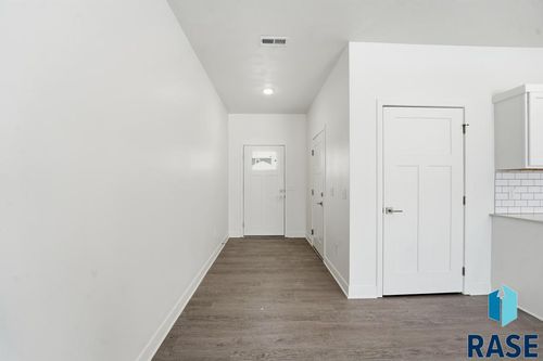 6202 S Hunt Pl Place, Sioux Falls, SD, 57106 | Card Image