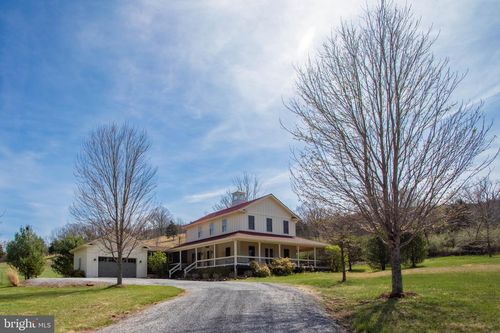 41 Farmhouse Ln, Lost City, WV, 26810-4501 | Card Image