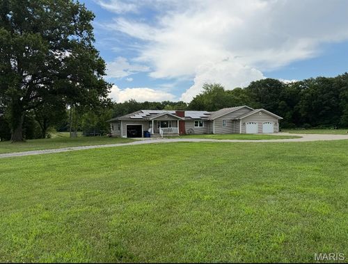 3612 Route 4, Staunton, IL, 62088-4040 | Card Image
