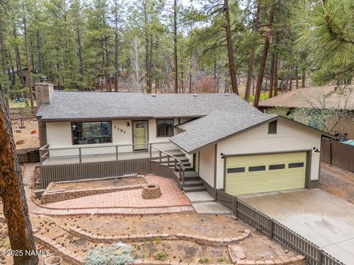 1121 W Shullenbarger Dr, Flagstaff, AZ, 86005-8960 | Card Image