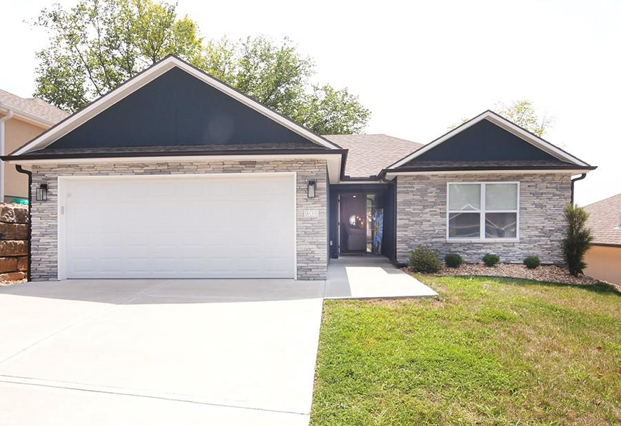 Highland St, Pleasant Hill, MO 64080