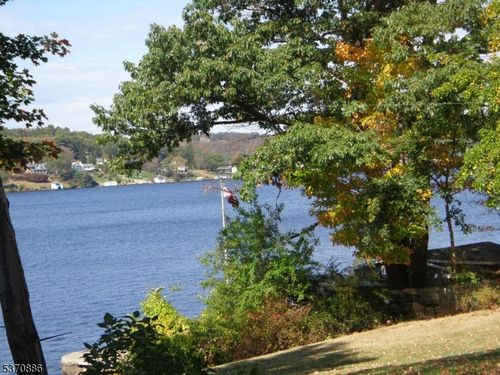 apt-5-19 Windemere Ave, Mount Arlington, NJ, 07856-1194 | Card Image
