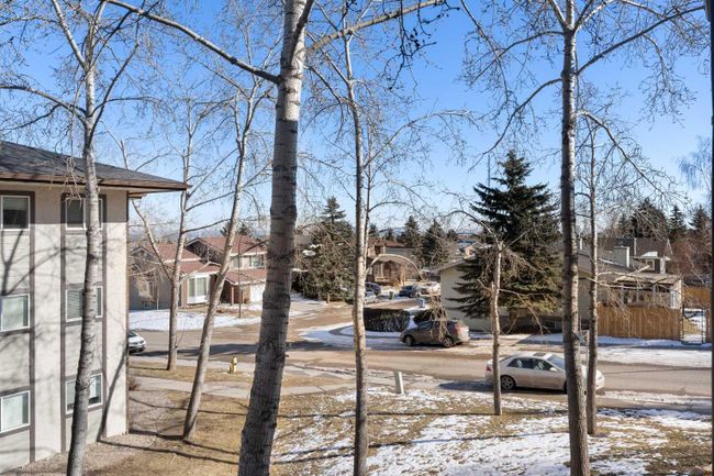3209 - 393 Patterson Hill Sw, Home with 2 bedrooms, 1 bathrooms and 1 parking in Calgary AB | Image 12