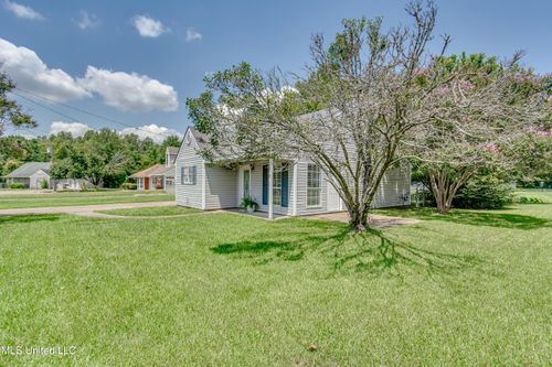 1001 Twin Pine Ln, Pearl, MS, 39208-6278 | Card Image