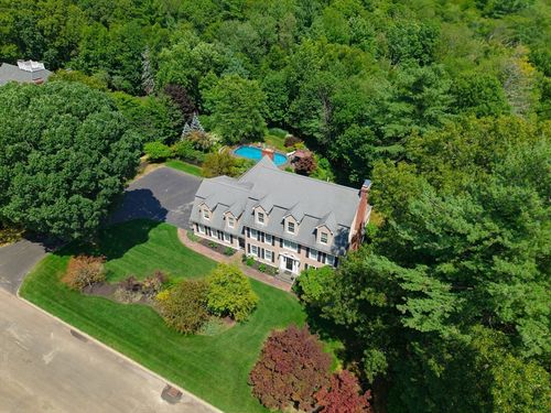 25 Erin Way, Holliston, MA, 01746-1039 | Card Image