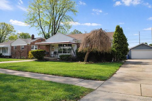 7322 E Frumin Ct, Westland, MI, 48185-2525 | Card Image