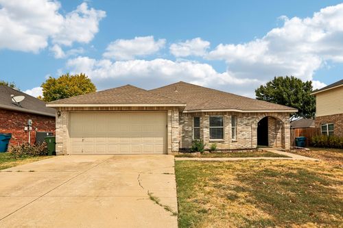 324 Marshall Creek Rd, Roanoke, TX, 76262-6510 | Card Image