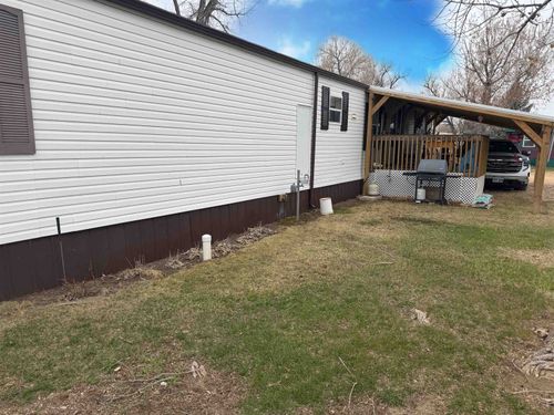 907 Ziebach St, Belle Fourche, SD, 57717-2315 | Card Image