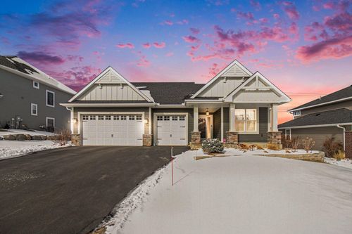 9554 7th St N, Lake Elmo, MN, 55042-2003 | Card Image