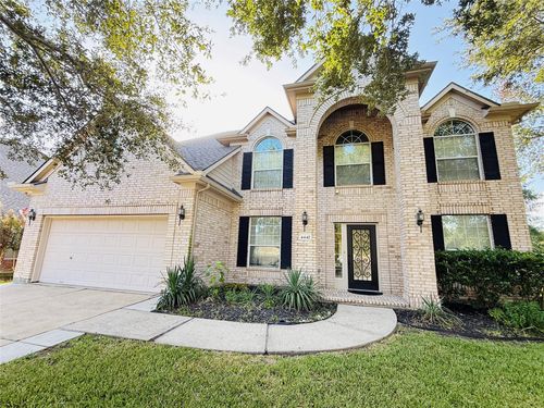 4442 Chestnut Cir, Friendswood, TX, 77546-4318 | Card Image