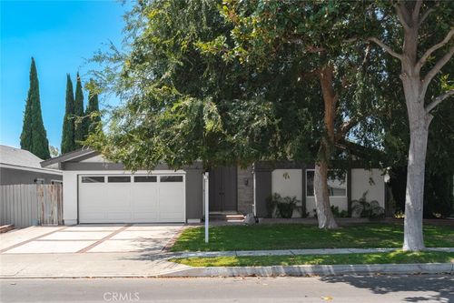 1752 Green Meadow Ave, Tustin, CA, 92780 | Card Image