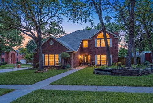 1801 Sandalwood Ln, Grapevine, TX, 76051-7345 | Card Image