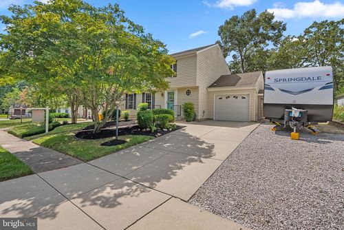 708 Radnor Ct, GLEN BURNIE, MD, 21061-4819 | Card Image