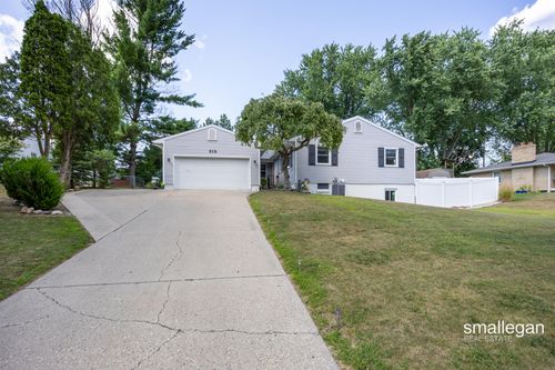510 High St, Greenville, MI, 48838-2221 | Card Image