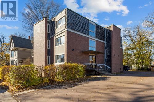 73 Euston St, Charlottetown, PE, C1A1W1 | Card Image