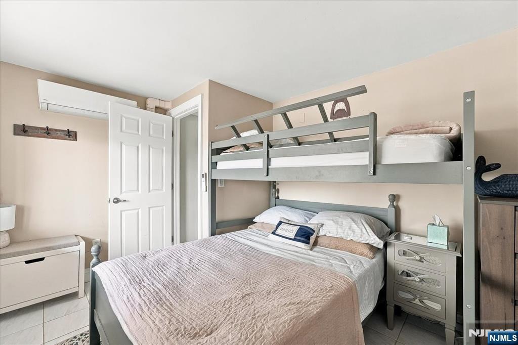 Residential Lease in Seaside Heights 3