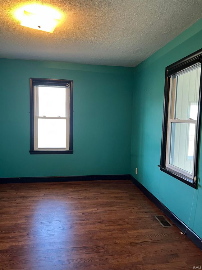 514 S Main St, Home with 0 bedrooms, 1 bathrooms and 10 parking in Middlebury IN | Image 12