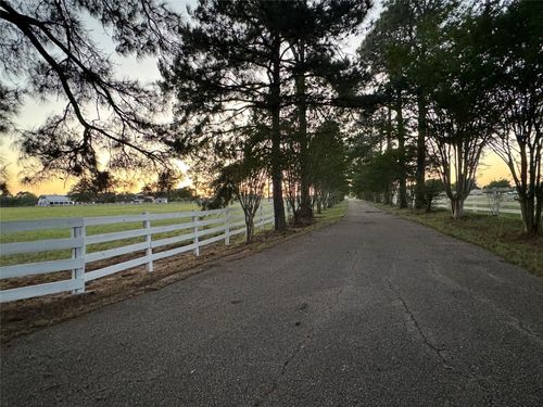 2502 Highway 304, Smithville, TX, 78957-9718 | Card Image