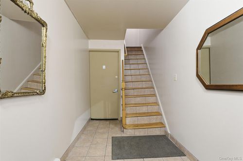 1677 Unionport Rd, Bronx, NY, 10462-3515 | Card Image