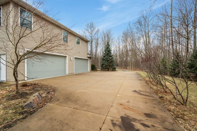 3455 E Shady Ridge Ln, House other with 4 bedrooms, 4 bathrooms and null parking in Midland MI | Image 59
