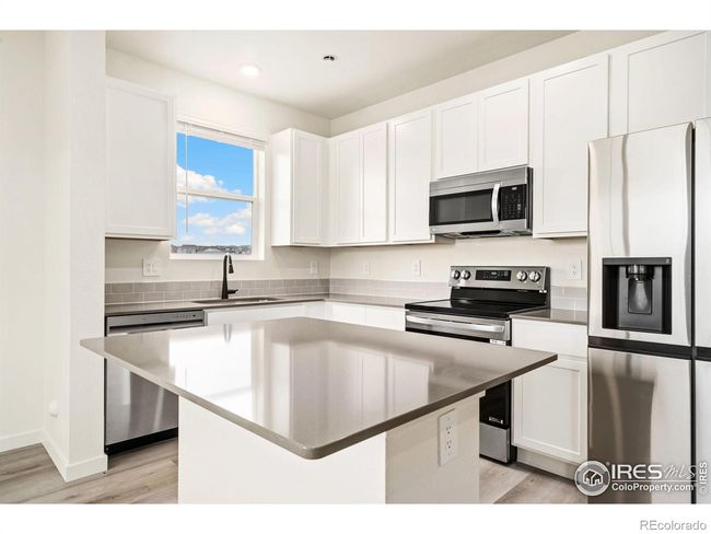 Kitchen island | Image 5
