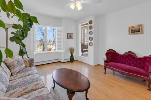 3115-3115 Sienna Park Green Sw, Calgary, AB, T3H3N7 | Card Image