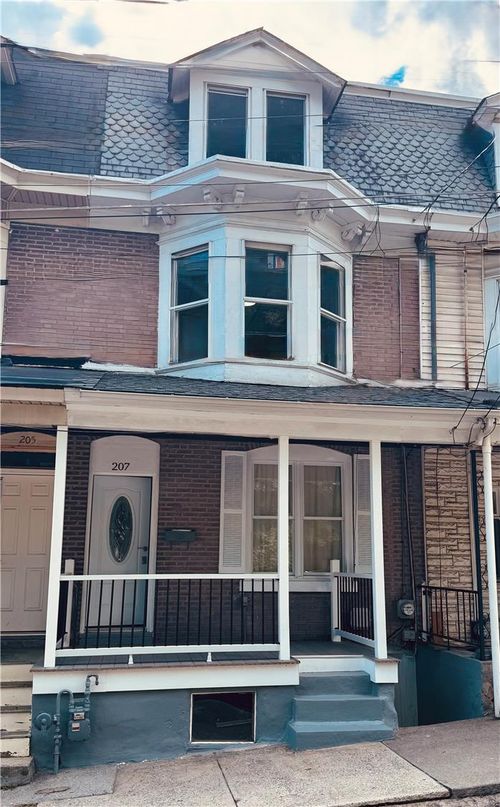207 N George Street, Pottsville, PA, 17901 | Card Image