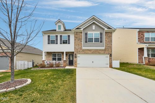 100 N Great White Way, Clayton, NC, 27527-6709 | Card Image