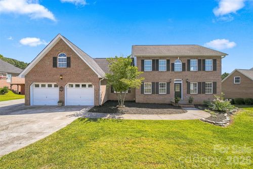 4948 Betty Dr Ne, Hickory, NC, 28601-9712 | Card Image