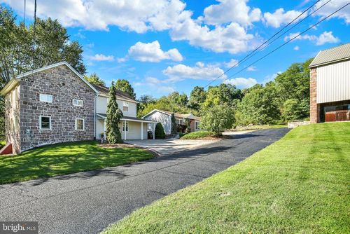 1495 Alleghenyville Rd, MOHNTON, PA, 19540-9135 | Card Image