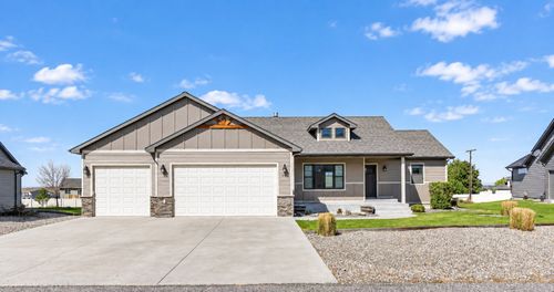618 Lacey Rd, Billings, MT, 59101-7066 | Card Image