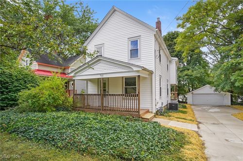 562 Tallmadge Rd, Cuyahoga Falls, OH, 44221-4058 | Card Image