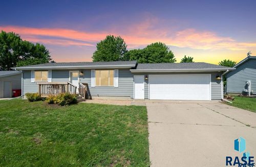 525 N Rose Ave, Tea, SD, 57064-2034 | Card Image