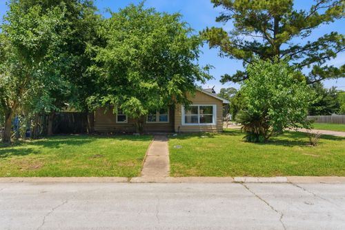 1102 Johnson Street, Pasadena, TX, 77506 | Card Image