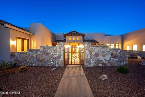 1225 Academy Ct, Las Cruces, NM, 88007-8978 | Card Image