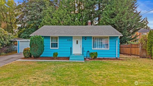 6910 Columbia Court, Everett, WA, 98203 | Card Image