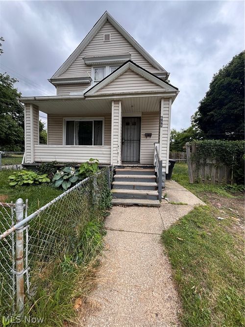 688 E 96th Street, Cleveland, OH, 44108 | Card Image