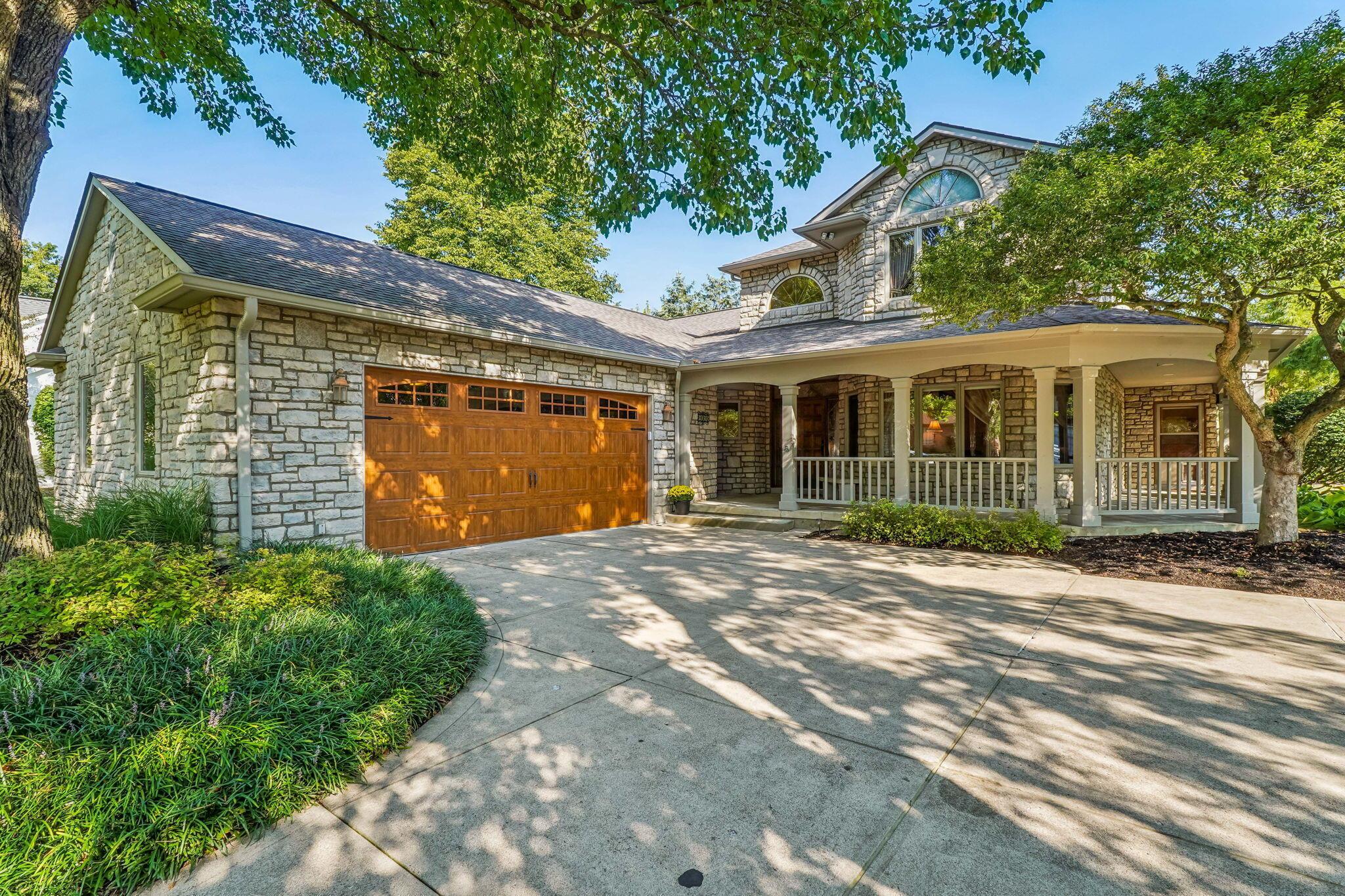 Waterford Dr, Lewis Center, OH 43035