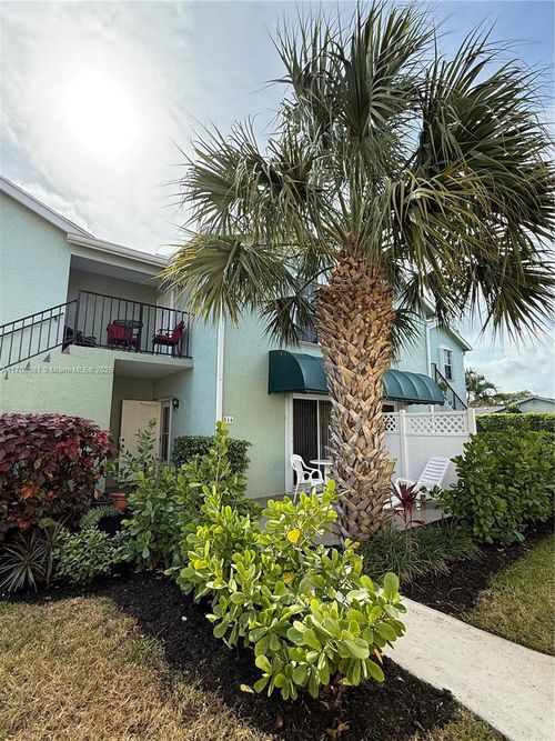 517-517 Waterside Dr, Hypoluxo, FL, 33462-6175 | Card Image