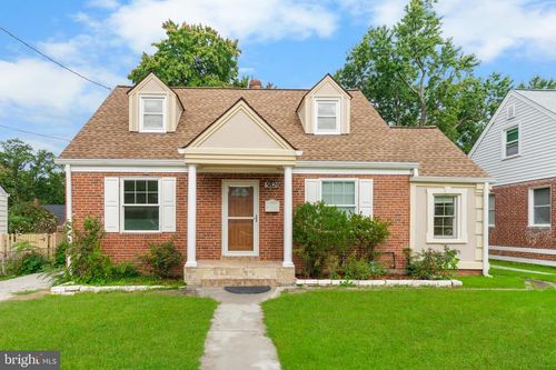 5820 32nd Ave, HYATTSVILLE, MD, 20782-3140 | Card Image