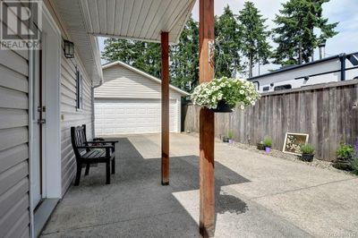 1251 Westurne Heights Rd, House other with 3 bedrooms, 2 bathrooms and 4 parking in Qualicum Beach BC | Image 3