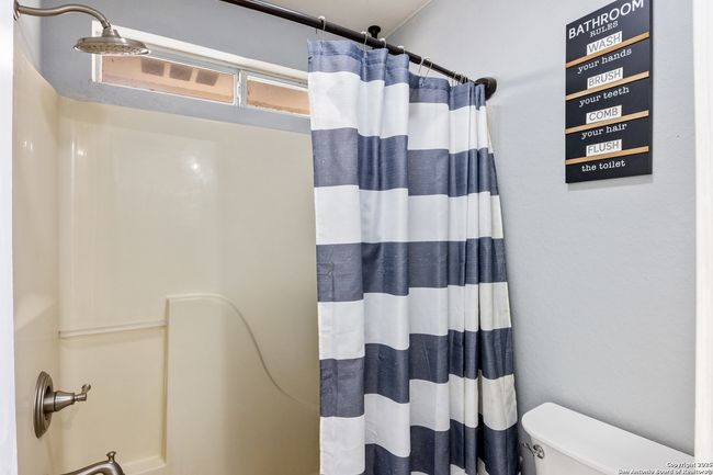 15563 S Skaggs Rd, House other with 4 bedrooms, 3 bathrooms and null parking in Atascosa TX | Image 18