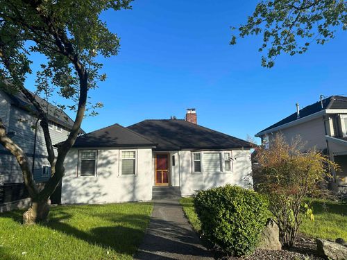 1918 Edinburgh St, New Westminster, BC, V3M2X5 | Card Image