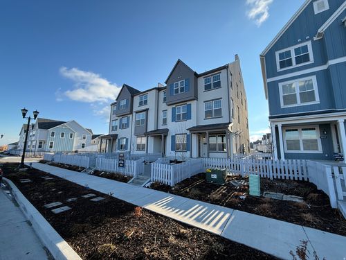 309-6923 W South Jordan Pkwy, South Jordan, UT, 84009-1815 | Card Image