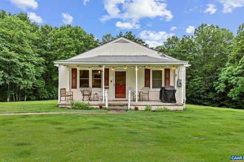 894 Dobby Creek Rd, SCOTTSVILLE, VA, 24590-3023 | Card Image