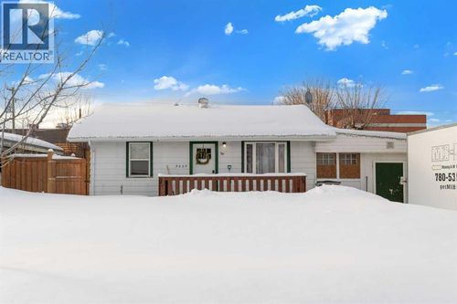 9629 107 Ave, Grande Prairie, AB, T8V1L2 | Card Image